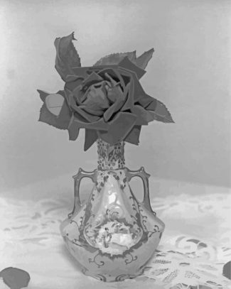 Black And White Single Rose In Vase Diamond Painting